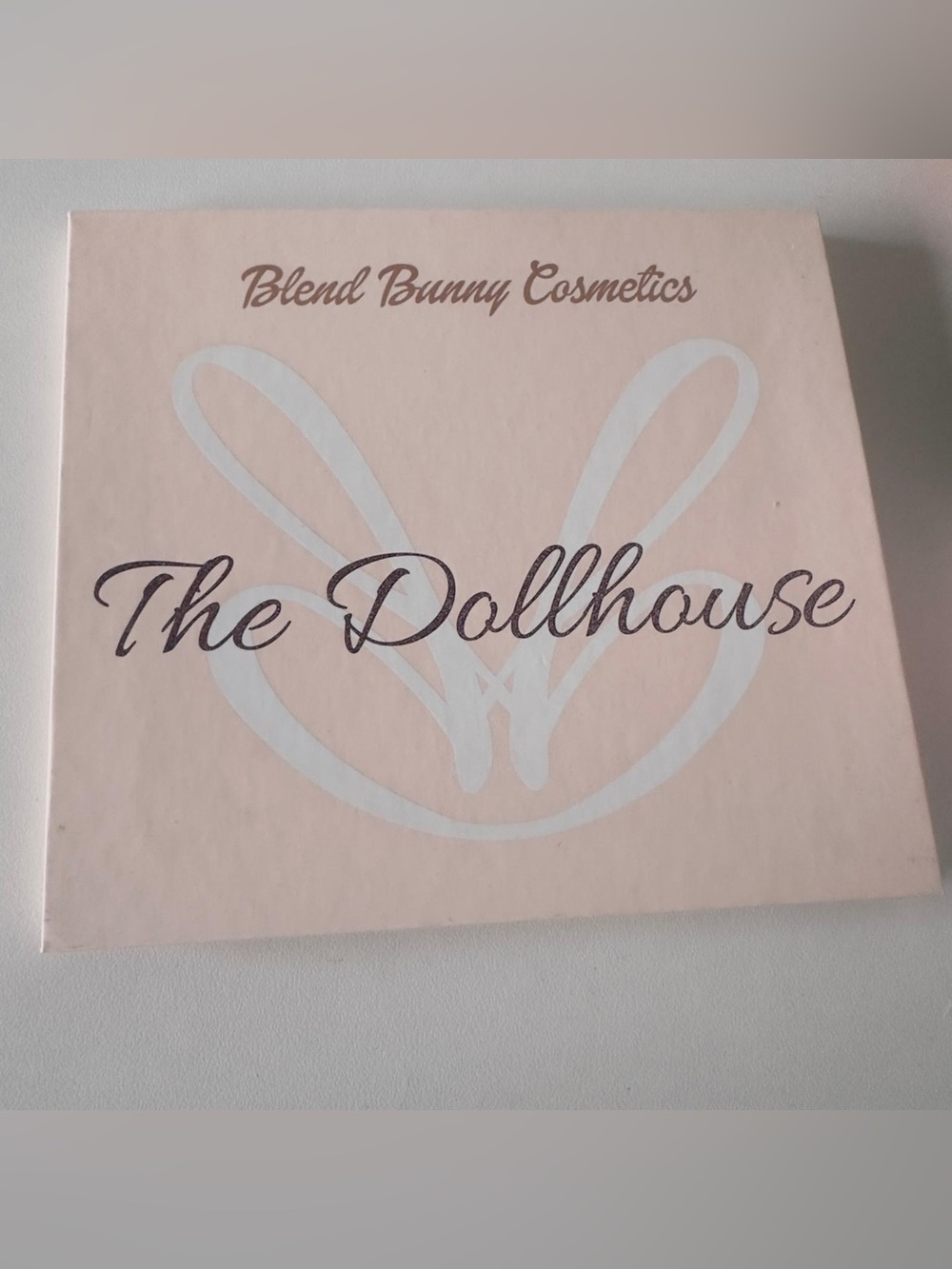 Blend Bunny Cosmetics The Dollhouse Eyeshadow Palette - Picture 9 of 10